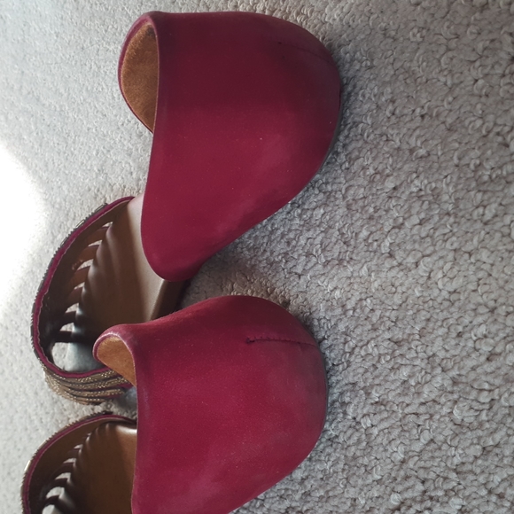 L'intervalle pink flats with gold beading - Picture 5 of 6